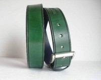 /album/kozeny-opasek-zeleny-zdobeny-decentni-drazkou-hovezina-sila-4mm-cena-1600-kc-/snimek-319-jpg/